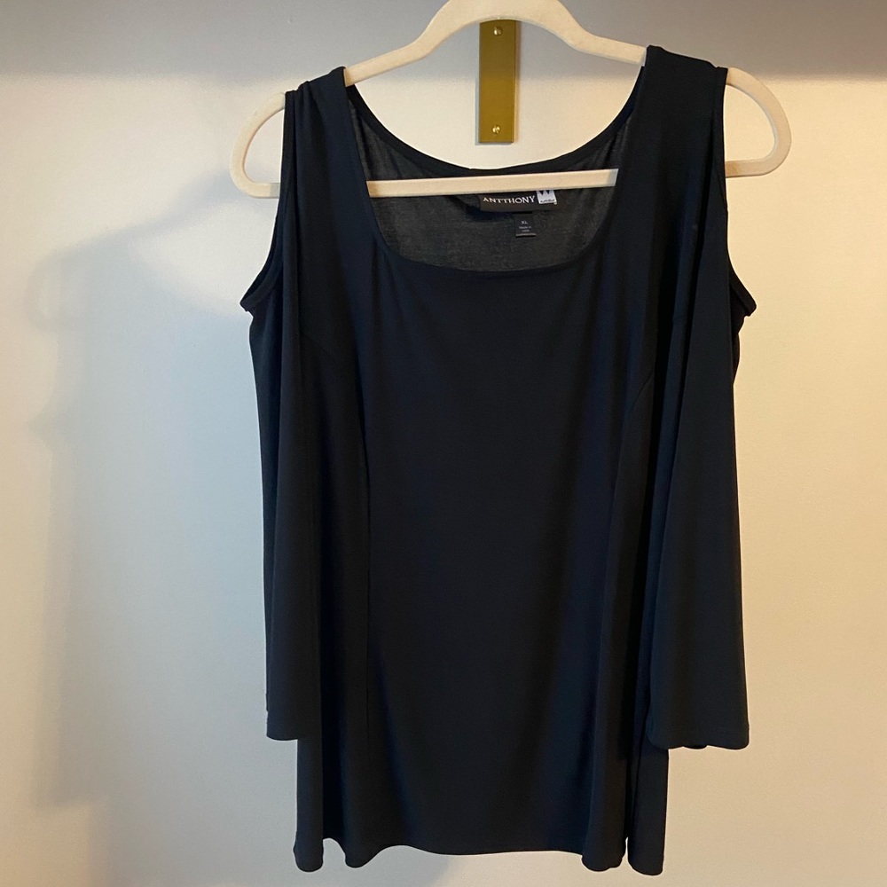 Black Antthony Cold Shoulder Top, Size XL